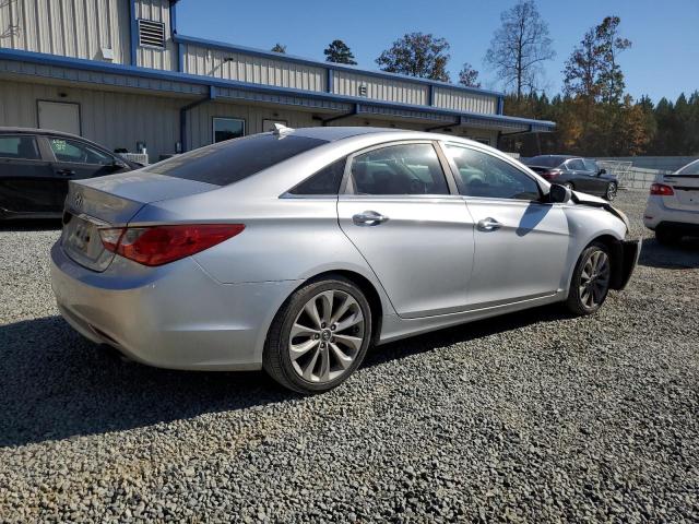 5NPEC4AC7DH650076 - 2013 HYUNDAI SONATA SE SILVER photo 3