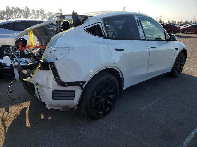 5YJYGAEE4MF159197 - 2021 TESLA MODEL Y WHITE photo 3