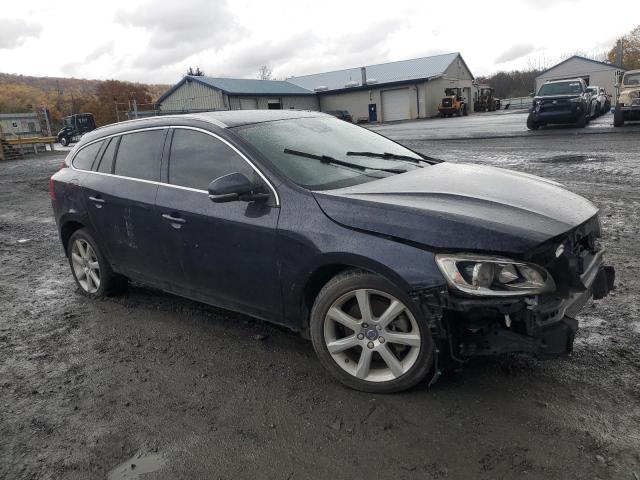 YV140MEK7G1303973 - 2016 VOLVO V60 T5 PREMIER BLUE photo 4