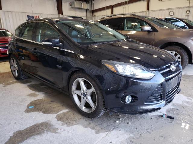 1FAHP3N20CL445776 - 2012 FORD FOCUS TITANIUM BLACK photo 4