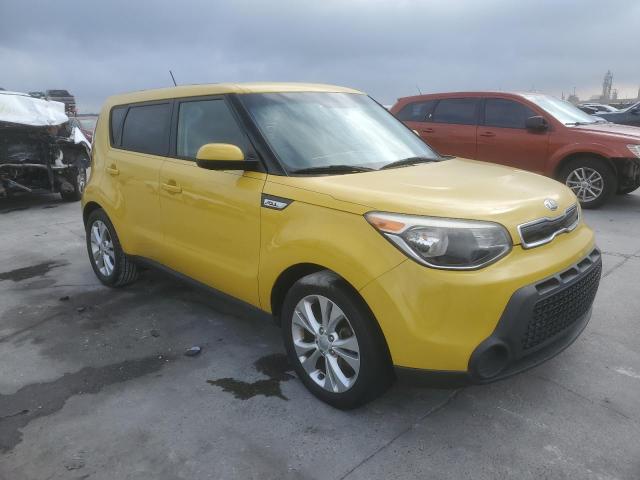 KNDJP3A51F7111703 - 2015 KIA SOUL + YELLOW photo 4