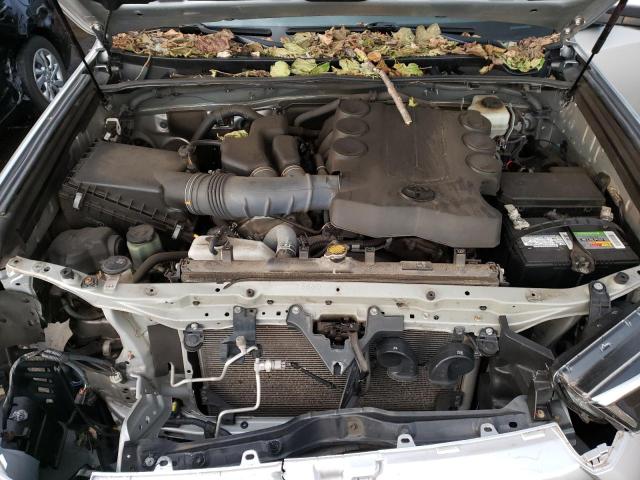 JTEBU5JR7G5315295 - 2016 TOYOTA 4RUNNER SR5/SR5 PREMIUM 银色 照片 11