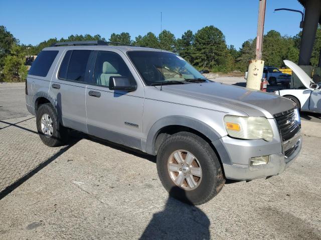 1FMEU73E26UB50151 - 2006 FORD EXPLORER XLT SILVER photo 4