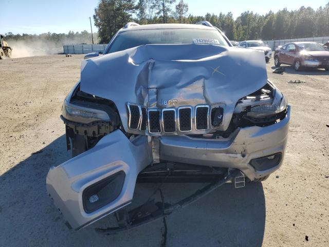 1C4PJMCB6KD281569 - 2019 JEEP CHEROKEE LATITUDE SILVER photo 5