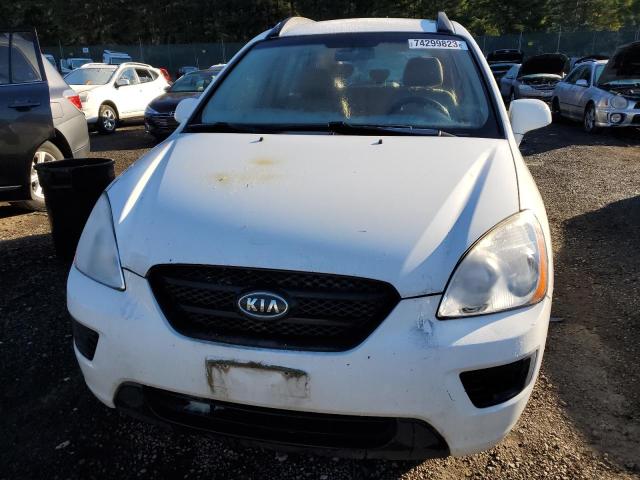 KNAFG525687174666 - 2008 KIA RONDO BASE WHITE photo 5