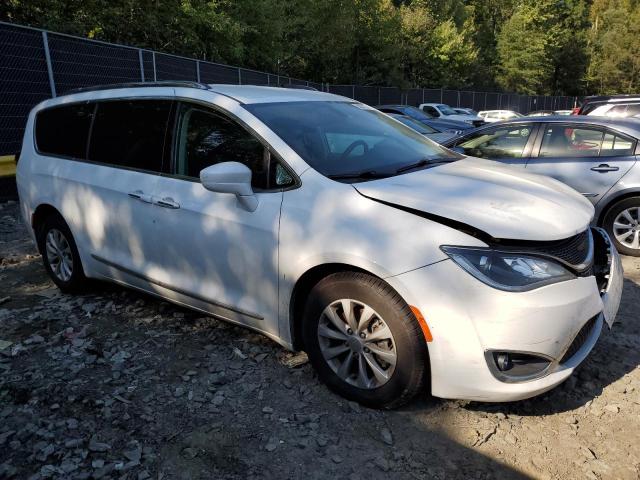 2C4RC1BG1KR554087 - 2019 CHRYSLER PACIFICA TOURING L WHITE photo 4