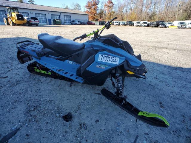 2BPSUSNB8NV000061 - 2022 SKI DOO RENEGADE BLUE photo 1