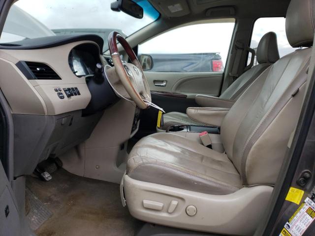 5TDDK3DC0CS032093 - 2012 TOYOTA SIENNA XLE GRAY photo 7