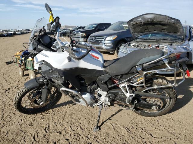 WB10K0307N6F97495 - 2022 BMW F 850 GS ADVENTURE WHITE photo 3