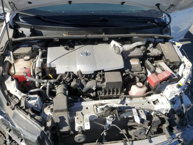 JTDKARFP9J3079957 - 2018 TOYOTA PRIUS PRIM თეთრი ფოტო 11