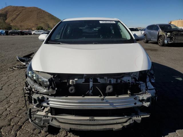 JTDKARFP9J3079957 - 2018 TOYOTA PRIUS PRIM თეთრი ფოტო 5