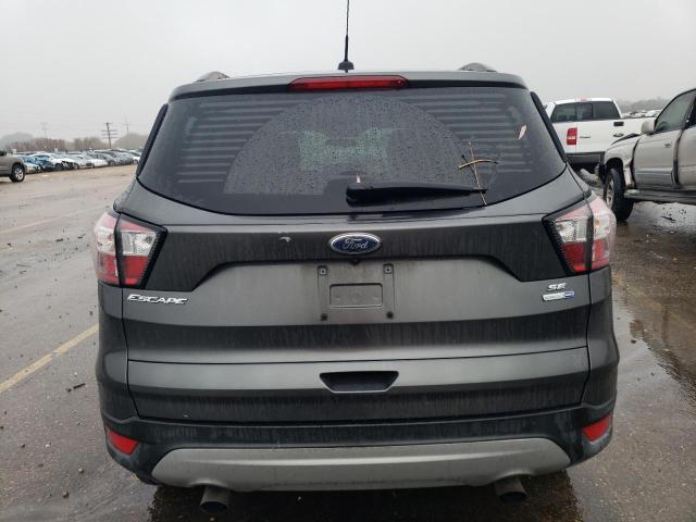 1FMCU9GD9JUC37218 - 2018 FORD ESCAPE SE GRAY photo 6