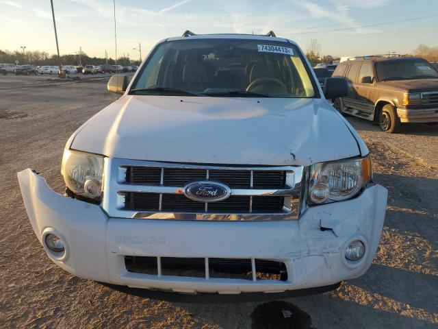 1FMCU93178KB02434 - 2008 FORD ESCAPE XLT WHITE photo 5