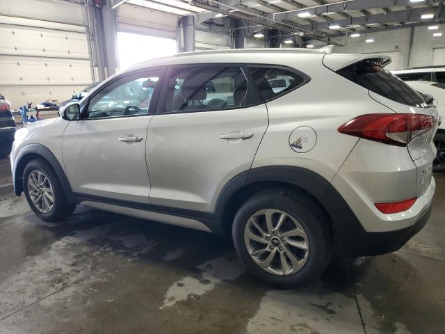 KM8J3CA40JU766928 - 2018 HYUNDAI TUCSON SEL SILVER photo 2