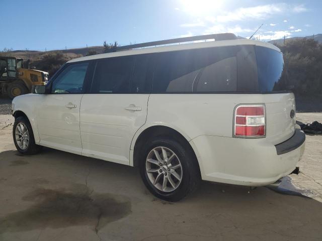 2FMGK5B84EBD06113 - 2014 FORD FLEX SE WHITE photo 2