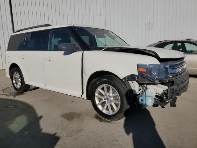 2FMGK5B84EBD06113 - 2014 FORD FLEX SE WHITE photo 4