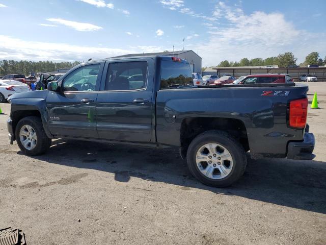 3GCUKREC0JG426822 - 2018 CHEVROLET SILVERADO K1500 LT GRAY photo 2