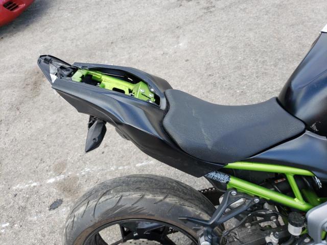 JKAZR2A18KA003347 - 2019 KAWASAKI ZR900 GREEN photo 6