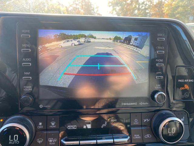 5TDGZRBH6MS113076 - 2021 TOYOTA HIGHLANDER XLE RED photo 8