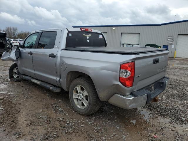 5TFDY5F16EX363344 - 2014 TOYOTA TUNDRA CREWMAX SR5 SILVER photo 2