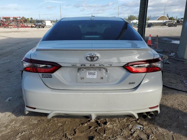 4T1G11AK6PU158357 - 2023 TOYOTA CAMRY SE NIGHT SHADE WHITE photo 6