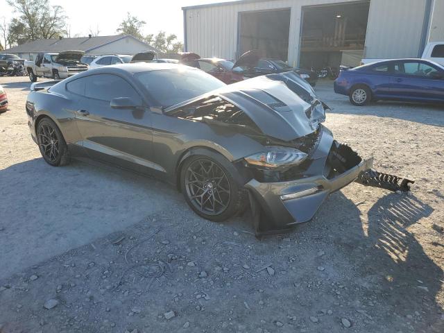 1FA6P8TH8J5113033 - 2018 FORD MUSTANG GRAY photo 4