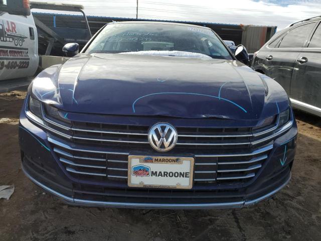 WVWBR7AN3KE030990 - 2019 VOLKSWAGEN ARTEON SE BLUE photo 5