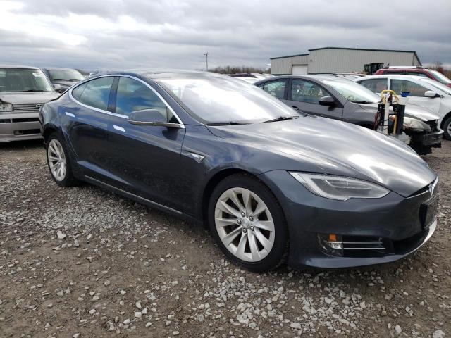 5YJSA1E24GF160786 - 2016 TESLA MODEL S Մոխրագույն լուսանկար 4