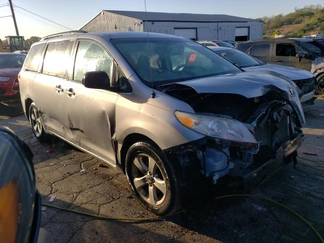 5TDKK3DC4CS252604 - 2012 TOYOTA SIENNA LE GRAY photo 4