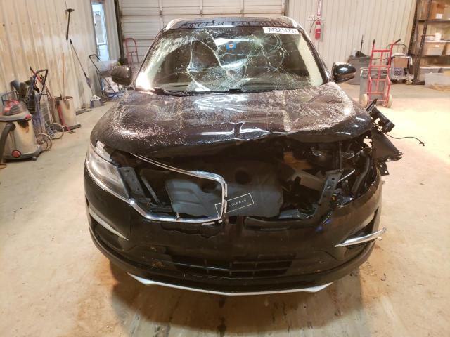 5LMCJ3C90HUL68830 - 2017 LINCOLN MKC RESERVE BLACK photo 5