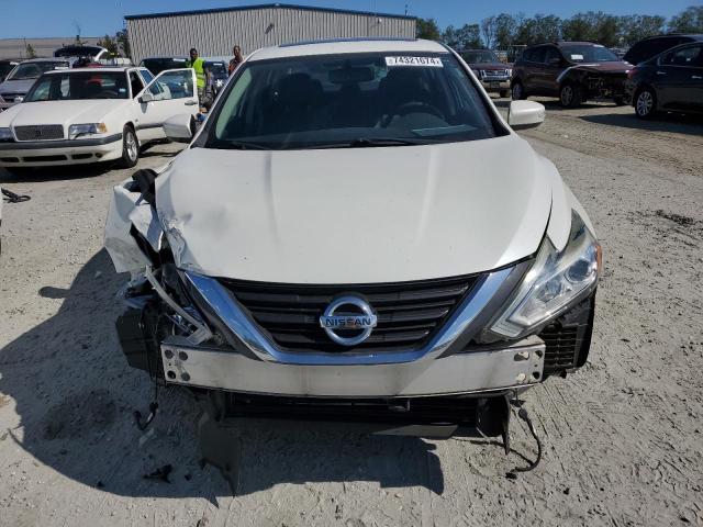 1N4AL3AP8GC137596 - 2016 NISSAN ALTIMA 2.5 WHITE photo 5