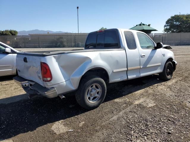 1FTZX17W1WKC30081 - 1998 FORD F150 SILVER photo 3