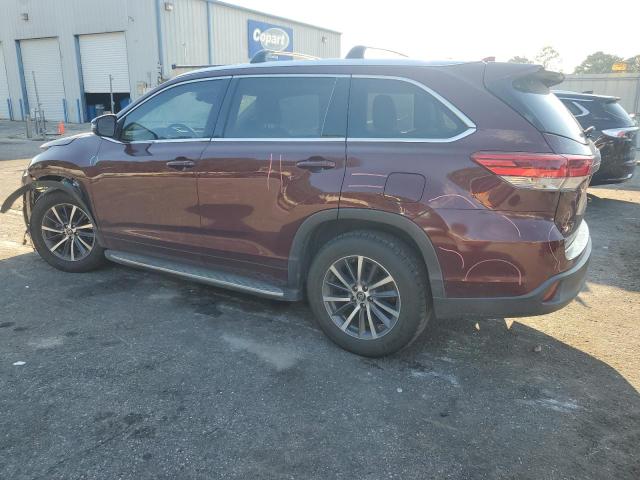 5TDKZRFH6JS239261 - 2018 TOYOTA HIGHLANDER SE MAROON photo 2