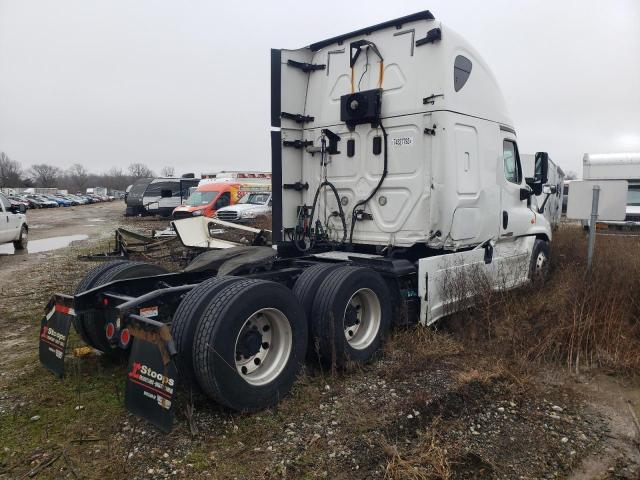 3AKJGLDR1HSHU0967 - 2017 FREIGHTLINER CASCADIA 1 WHITE photo 4