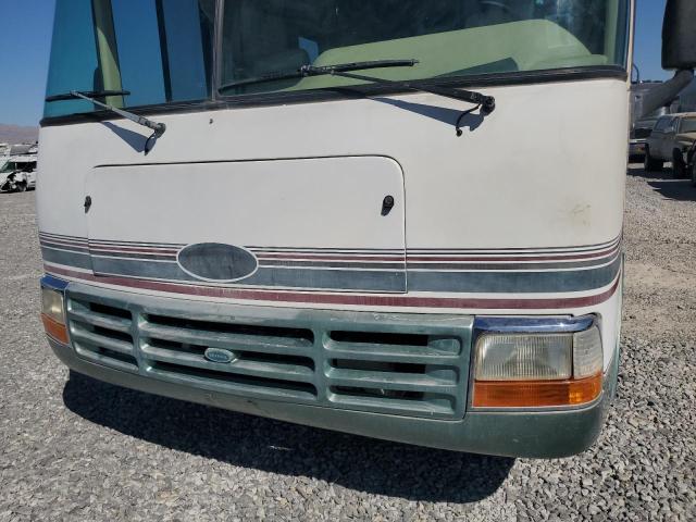 3FCMF53G0VJA17845 - 1997 FORD F530 SUPER DUTY WHITE photo 9