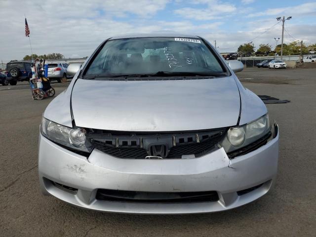 2HGFA1F63BH526437 - 2011 HONDA CIVIC LX-S 银色 照片 5