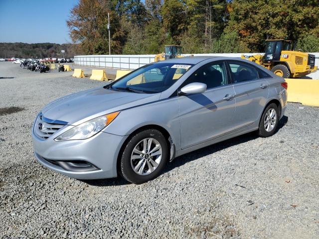 5NPEB4AC8DH643396 - 2013 HYUNDAI SONATA GLS SILVER photo 1