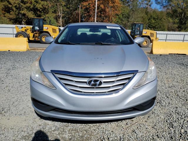 5NPEB4AC8DH643396 - 2013 HYUNDAI SONATA GLS SILVER photo 5