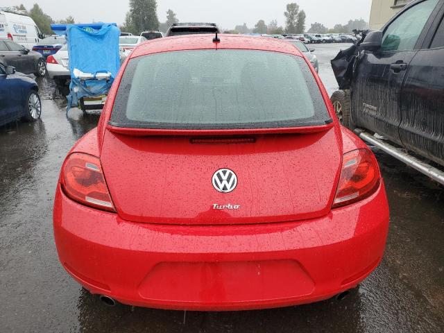 3VWVA7AT2DM621017 - 2013 VOLKSWAGEN BEETLE TURBO RED photo 6