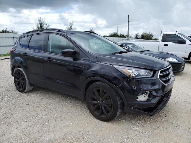 1FMCU9GDXKUC00373 - 2019 FORD ESCAPE SE BLACK photo 4