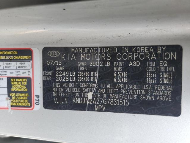 KNDJN2A27G7831515 - 2016 KIA SOUL SILVER photo 12