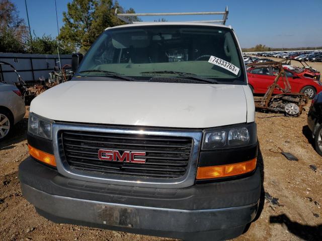 1GTW7AFF7H1915814 - 2017 GMC SAVANA G2500 WHITE photo 5