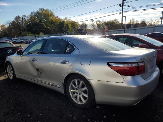 JTHGL46F175002313 - 2007 LEXUS LS 460L SILVER photo 2