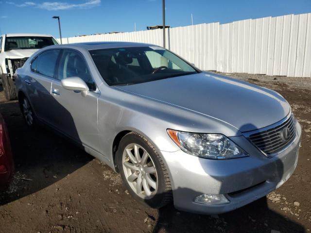 JTHGL46F175002313 - 2007 LEXUS LS 460L SILVER photo 4