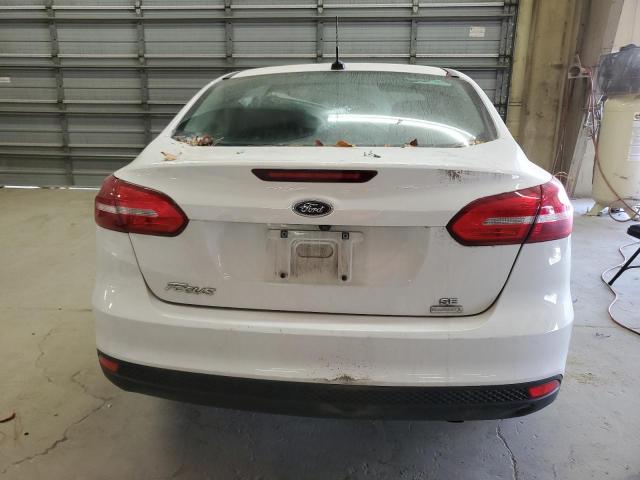 1FADP3FE2JL266661 - 2018 FORD FOCUS SE WHITE photo 6