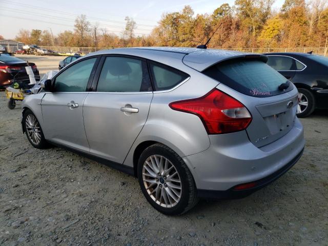 1FADP3N27DL225390 - 2013 FORD FOCUS TITANIUM SILVER photo 2