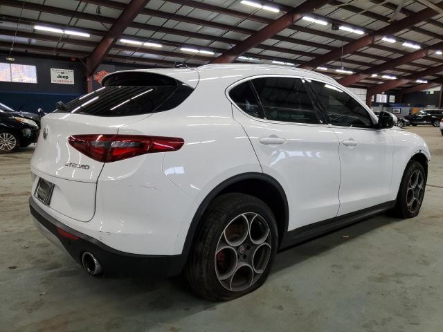 ZASPAKBN1K7C68654 - 2019 ALFA ROMEO STELVIO TI WHITE photo 3