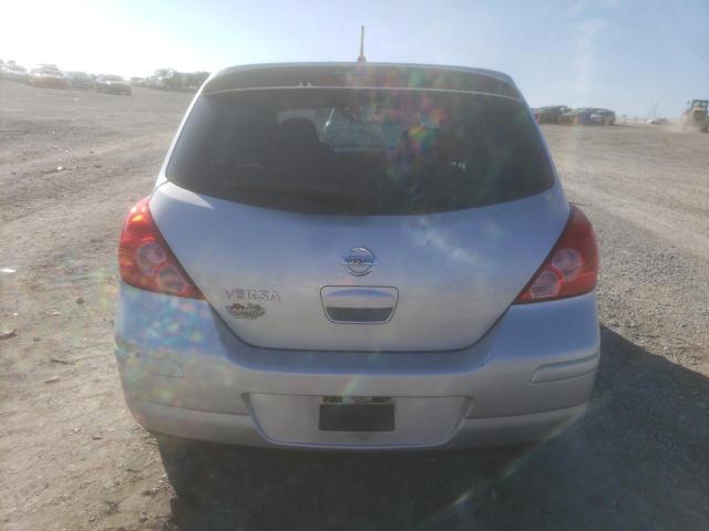 3N1BC13EX9L482881 - 2009 NISSAN VERSA S SILVER photo 6