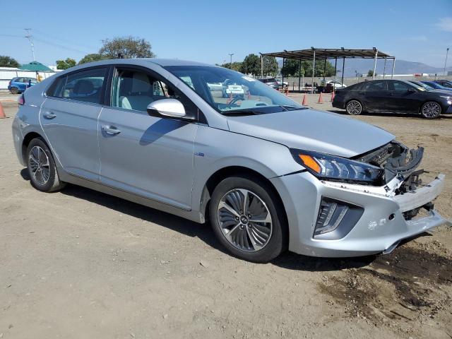 KMHC75LD9LU188854 - 2020 HYUNDAI IONIQ SEL SILVER photo 4