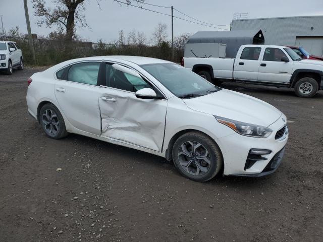 3KPF54AD0LE181424 - 2020 KIA FORTE EX WHITE photo 4